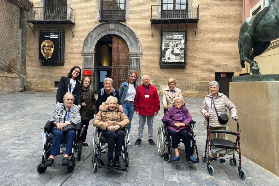 La residencia Santa BÃ¡rbara FUNDAZ, de visita en el museo Pablo Gargallo